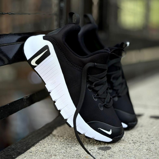 Zyon - Tenis Aero Free Metcon Black | Unisex