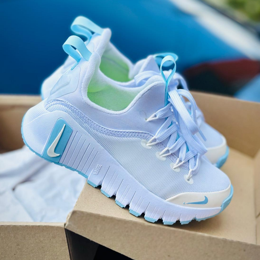 Zyon - Tenis Aero Free Metcon Blanco Azul | Dama